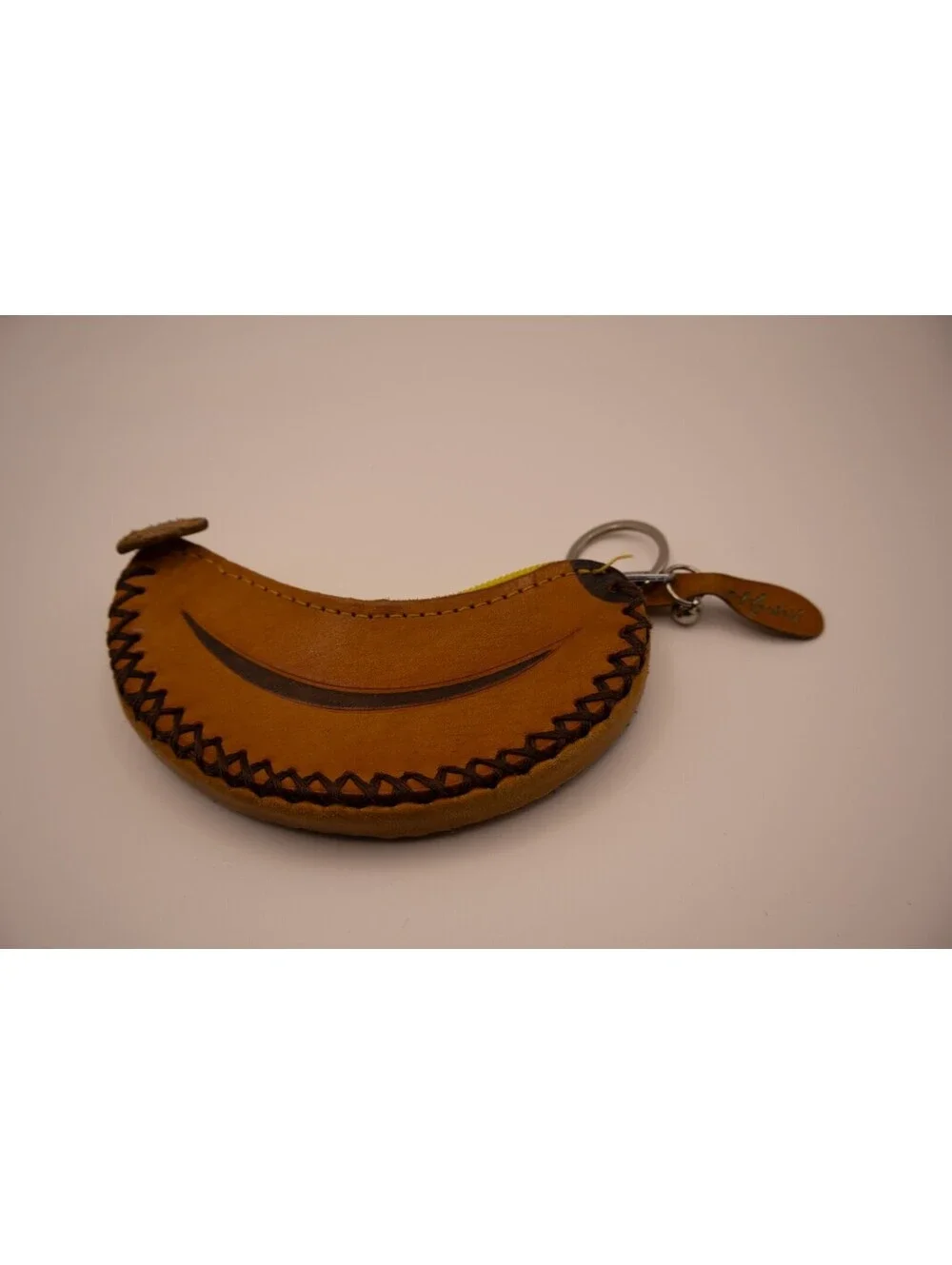 Vintage 3D handcrafted leather banana coin purse keychain made in Hawaii